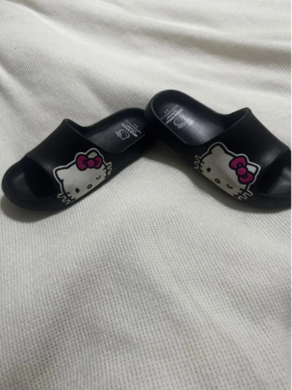 Hello Kitty Sanrio Girls Black Slide Sandals Size 2-3